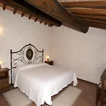 With Pool And Beautiful Garden Сasa de vacaciones Montone (Umbria)