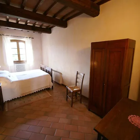 Nice With Pool And Beautiful Garden Holiday home Montone (Umbria)
