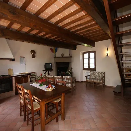 Сasa de vacaciones With Pool And Beautiful Garden Montone (Umbria)