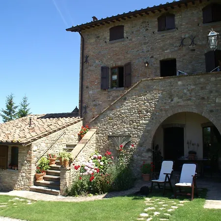 With Pool And Beautiful Garden * Montone (Umbria)