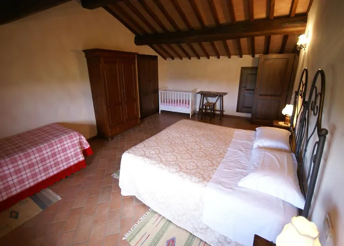 With Pool And Beautiful Garden Dom wakacyjny *