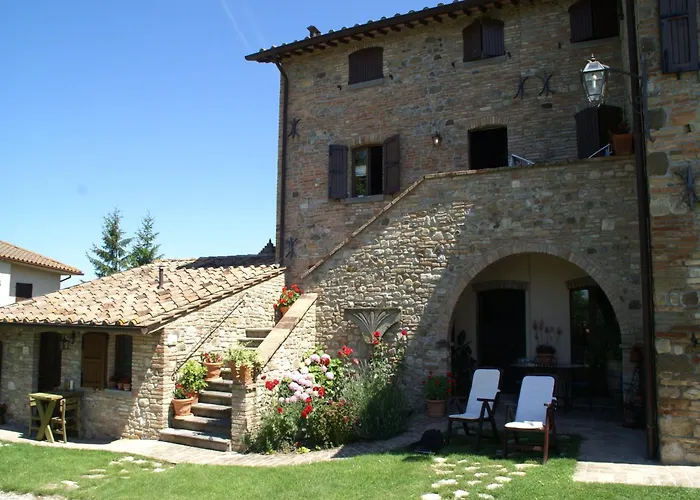 With Pool And Beautiful Garden * Montone (Umbria)
