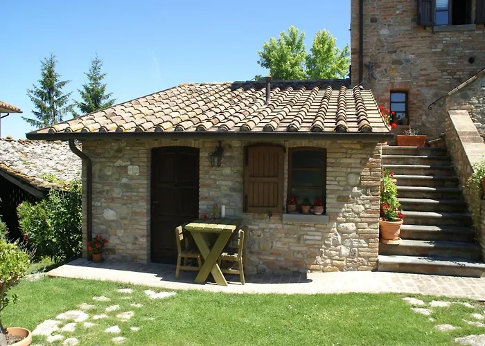 With Pool And Beautiful Garden Dom wakacyjny